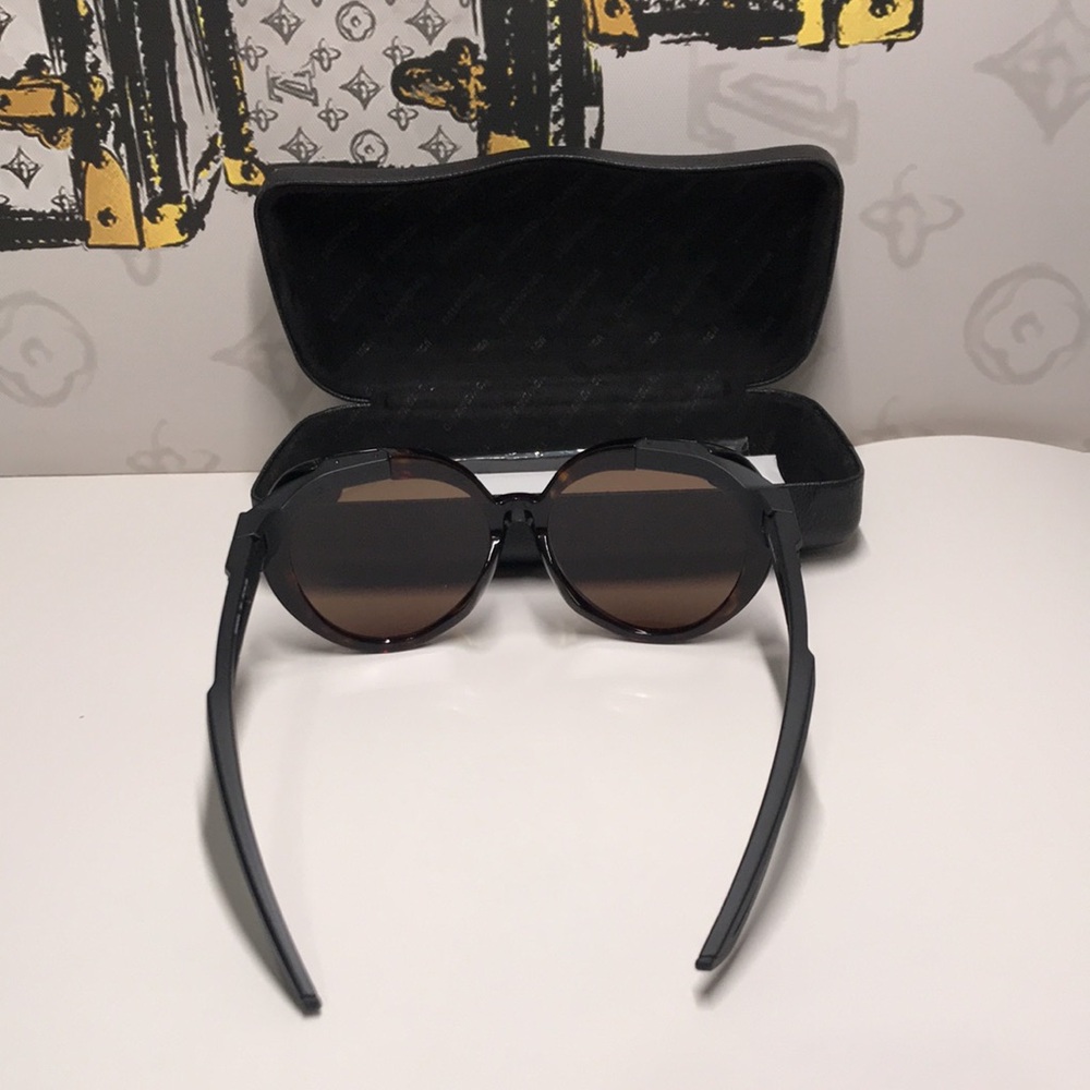 New Authentic Balenciaga Tortoise Shell Sunglasses BB0024SA 001 - Picture 7 of 14